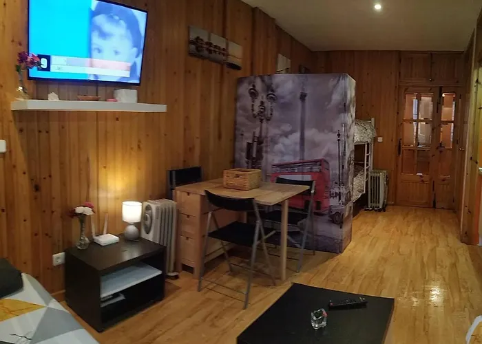 Gran Estudio Maribel, Pegado A Pistas *